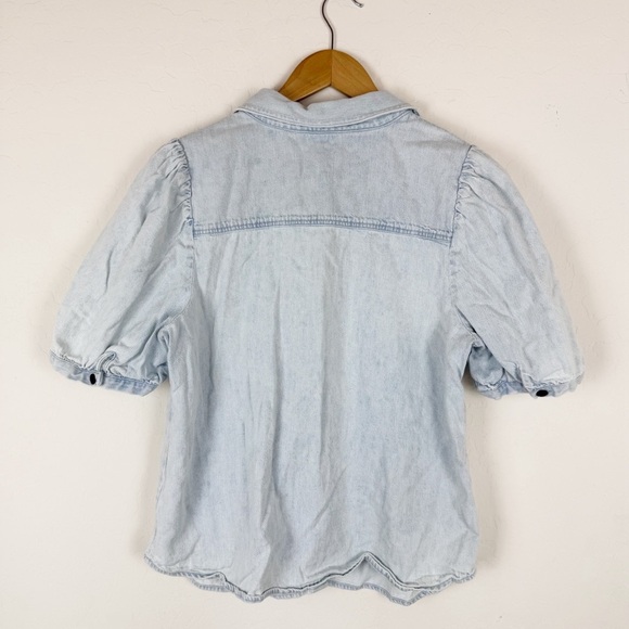 Aritzia WILFRED FREE Auteur Blue Denim Puff Short Sleeve Button Shirt Light Wash - Picture 3 of 9